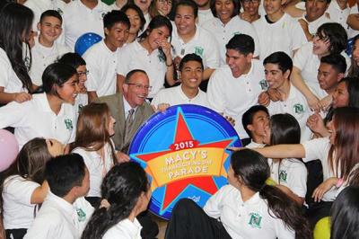 nogales.high.school.macys.parade.announcement