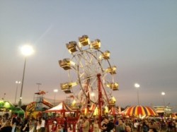 Carnival-Eastvale-picnic-in-the-park