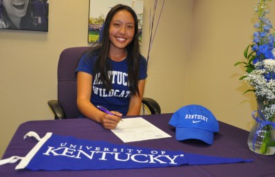 Photo Courtesy: Kelli Gile Diamond Bar High golfer Josephine Chang committed to University of Kentucky. 